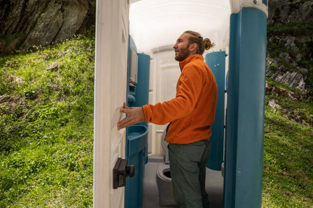 Portable Toilet Options We Offer in Hale Center, TX